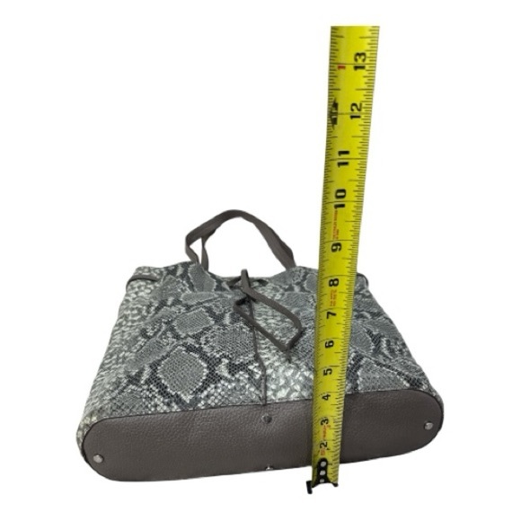 Banana Republic Gray Snake Print Tote - Picture 6 of 9
